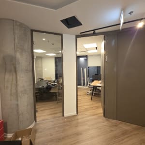 זכוכית במשרד