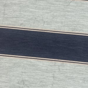 פסי בד כהים ובהירים של סוכך