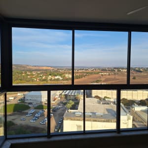 תמונה אינה מציגה עבודה בתחום