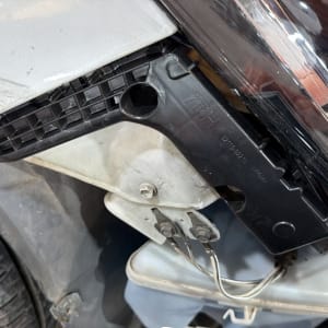 חלקי רכב, פגוש ותאורה, תיקון רכב