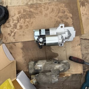 חלקי חילוף לרכב על קרטון