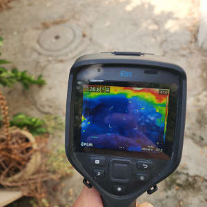 מד חום תרמי בשימוש לאיתור נזילות