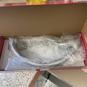 צינור מתכת באריזת קרטון עם ניילון בועות