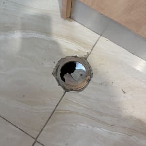 פתח ניקוז ברצפה, עבודה בתחום האינסטלציה