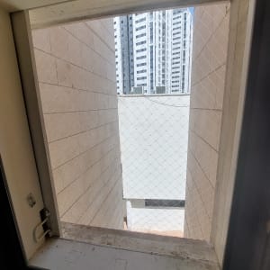 רשת מגן לחלון למניעת כניסת יונים