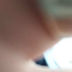 תמונה מטושטשת ללא פרטים ברורים לציור