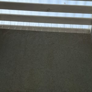 דוקרנים למניעת יונים על גג