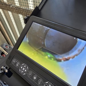 מסך מצלמה לבדיקת צנרת עם תצוגת פנים צינור