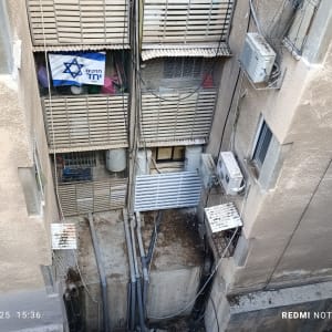 תמונה אינה מציגה עבודה בתחום