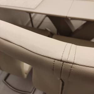 ריפוד כיסא בצבע בז