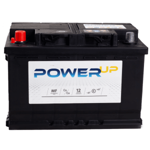 מצבר רכב עם תווית POWERUP, מתאים לשירותי דרך.