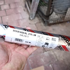 יד מחזיקה חומר איטום Soudaseal 215 LM