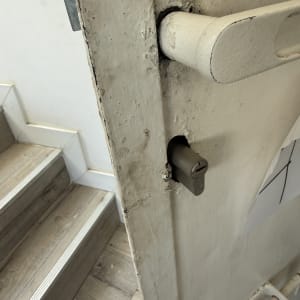 החלפת צילינדר חדש בדלת מתכת כבדה או דלת ממ"ד