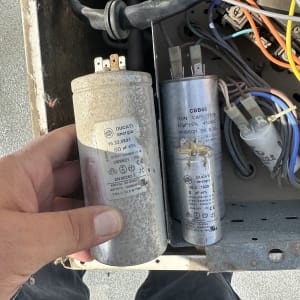 קבלים ומחברים במערכת מיזוג אוויר