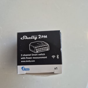 מתג חכם דו-ערוצי עם מדידת צריכת חשמל