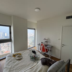 תמונה אינה מציגה עבודה בתחום