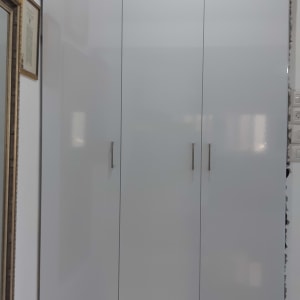 ארון חשמל גדול בקוטג