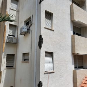 תיקוני איטום בקיר חיצוני של בניין