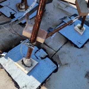 חומרי איטום סביב בסיסי מתכת על גג