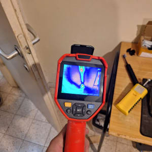 מד חום אינפרא אדום בשימוש בתחום האינסטלציה