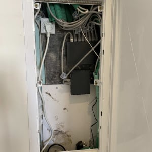 סידור ארון תקשורת