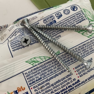 ראש בורג ״דקורטיבי״