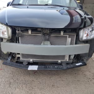 חזית רכב ללא פגוש, רדיאטור חשוף