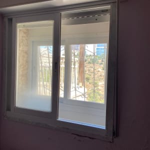 החלון החדש- 75 ס״מ במקום 95