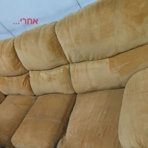 ספה בצבע בז