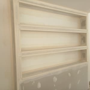 בניית מדפי גבס