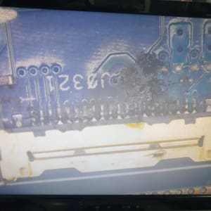 חיבור אלקטרוני על לוח מעגל מודפס