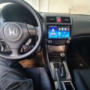 הגה רכב, מסך מולטימדיה, ידית הילוכים