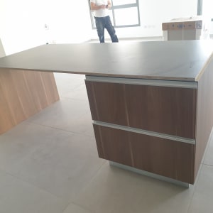 אי- שבוצע עי ליאור( עדיין בלי שיש)