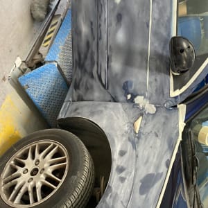 תיקון פחחות לרכב עם שפכטל וצבע