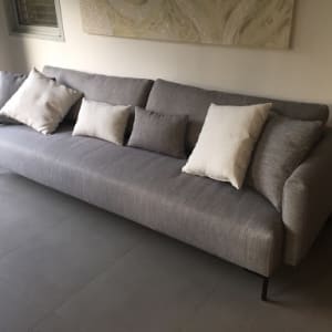 ריפוד בד לספות שלנו, נראה כמו חדש