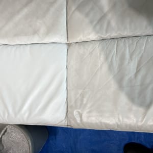 חצי ספה נקי, דלי עם מים וסבון