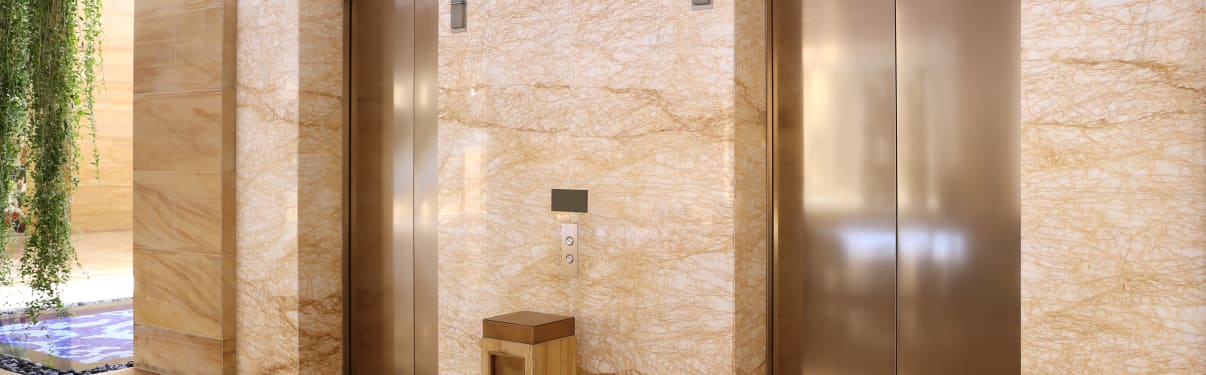 לובי בבניין דירות