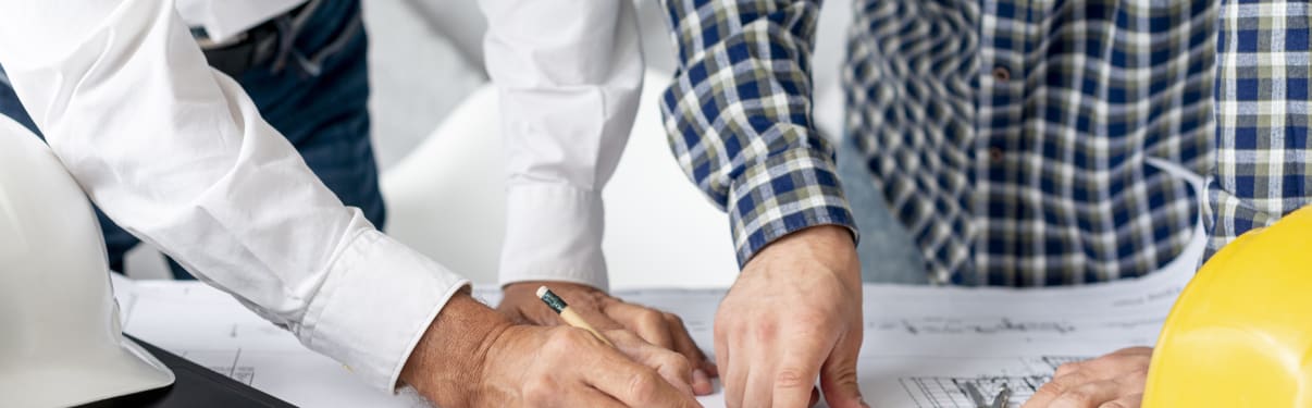 קבלן בנייה ויזם בשלב תכנון של פרויקט תמ"א