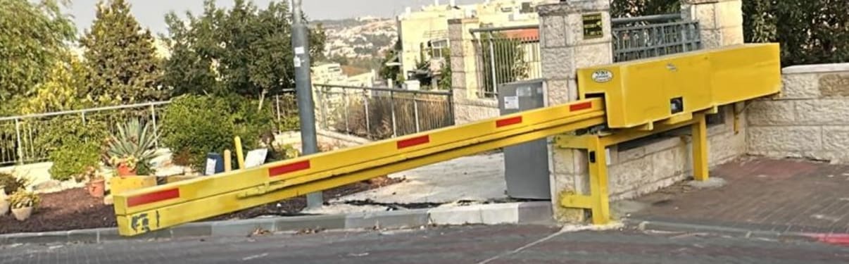 קורה קונזולית