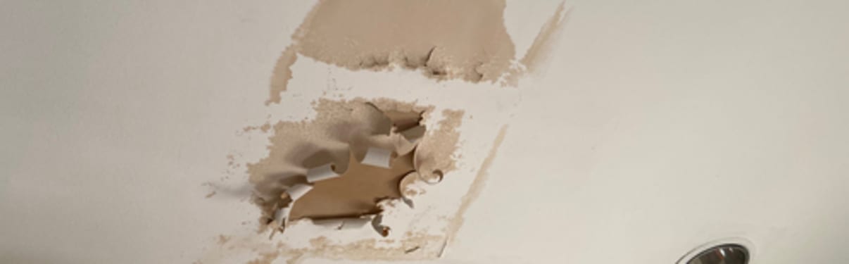 רטיבות בתקרה