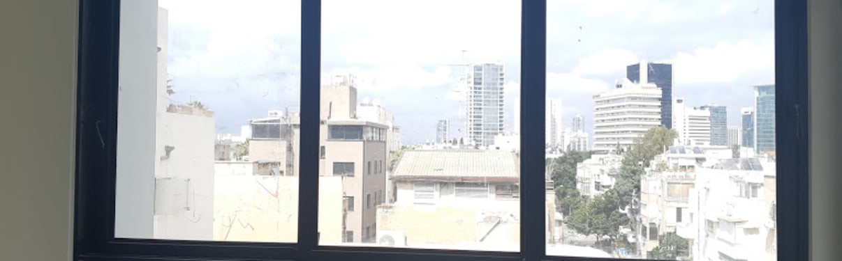 חלון אלומיניום פרופיל בלגי שחור