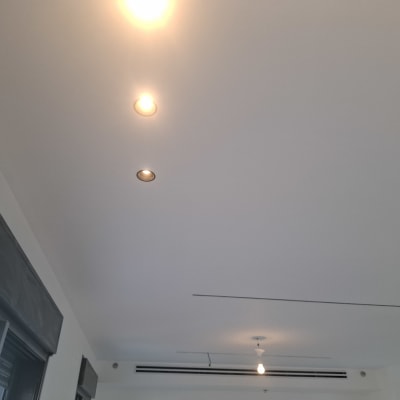 תקרת גבס עם תאורה שקועה