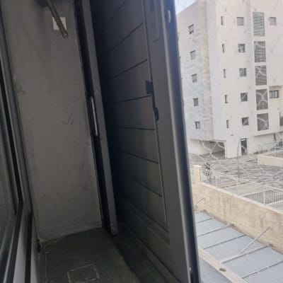 תמונה אינה מציגה עבודה בתחום