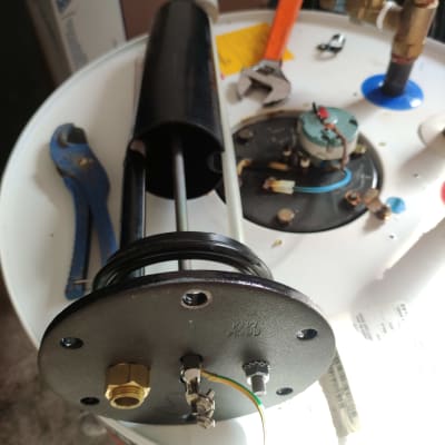 חלקי דוד שמש, כולל מחברים וכלים