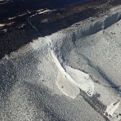 איטום גג עם חומרי איטום שונים