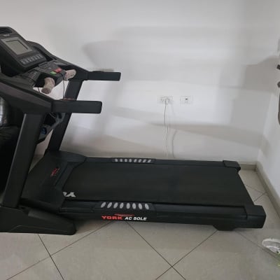 תמונה אינה מציגה עבודה בתחום