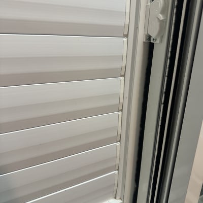 תריסים וחלון מתכת בתחום עבודות יד