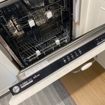 מדיח כלים פתוח עם לוח בקרה ותווית H-DISH 300