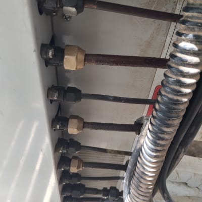 צינורות ומחברים של מערכת מיזוג אוויר