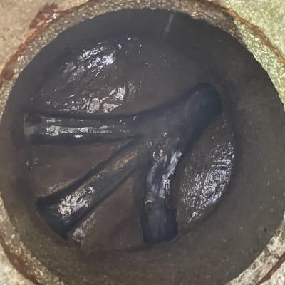 צינור בתוך מערכת ביוב או ניקוז